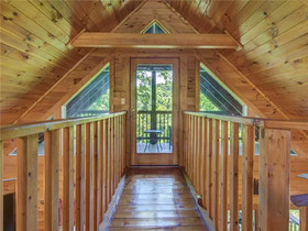 Hibernation Station Cabin