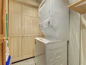 Hibernation Station Cabin