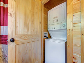 Journeys End Cabin