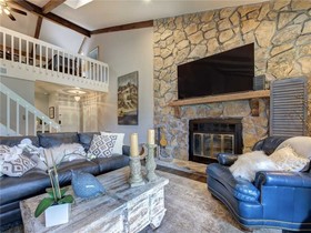 Pinnacle Penthouse