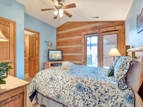 Resting Bears Cabin