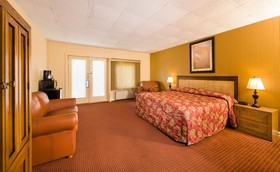 River Terrace Resort and Convention Center