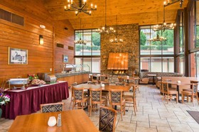 River Terrace Resort and Convention Center