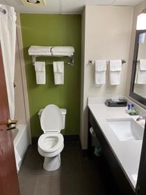 Sleep Inn & Suites