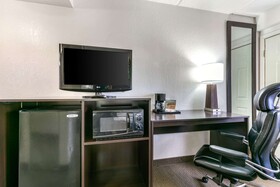 Sleep Inn & Suites