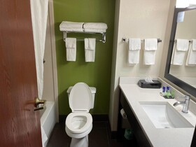 Sleep Inn & Suites