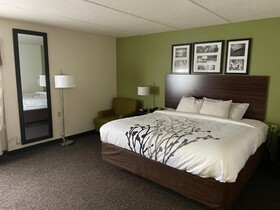 Sleep Inn & Suites
