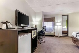 Sleep Inn & Suites