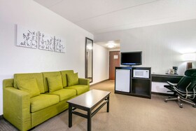 Sleep Inn & Suites