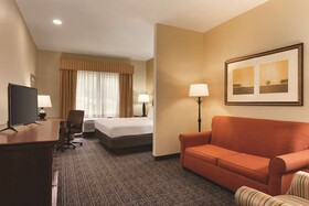 Country Inn & Suites by Radisson, Goodlettsville, TN