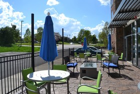 Holiday Inn Express & Suites Goodlettsville N Nashville