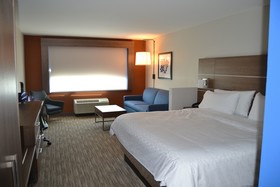 Holiday Inn Express & Suites Goodlettsville N Nashville