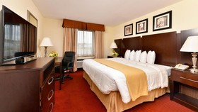 Executive Inn & Suites