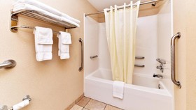 Executive Inn & Suites