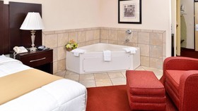 Executive Inn & Suites