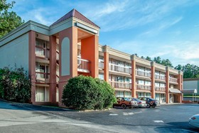 OYO Hotel Harriman near I-40