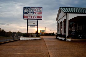 Americana Inn