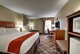 Holiday Inn Express Hurricane Mills (Waverly)