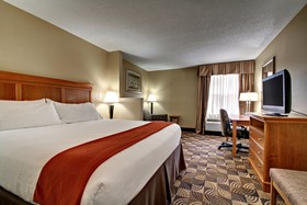 Holiday Inn Express Hurricane Mills (Waverly)