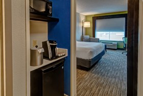 Holiday Inn Express Hotel & Suites Jackson Northeast