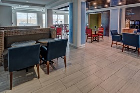 Holiday Inn Express Hotel & Suites Jackson Northeast