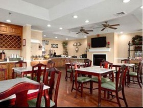 Howard Johnson by Wyndham Jackson