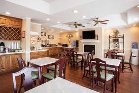 Howard Johnson by Wyndham Jackson