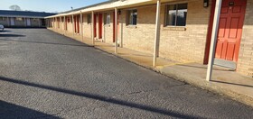 Travelers Motel