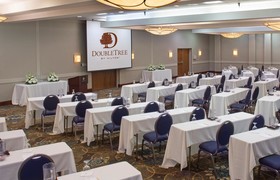 DoubleTree by Hilton Hotel Johnson City
