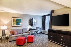 DoubleTree by Hilton Hotel Johnson City