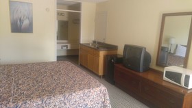 Americourt Hotel & Conference Center