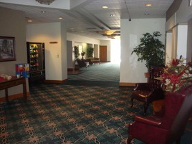 Americourt Hotel & Conference Center