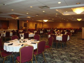 Americourt Hotel & Conference Center