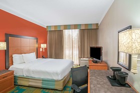La Quinta Inn & Suites by Wyndham Kingsport TriCities Airpt