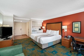 La Quinta Inn & Suites by Wyndham Kingsport TriCities Airpt