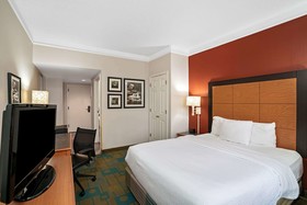 La Quinta Inn & Suites by Wyndham Kingsport TriCities Airpt