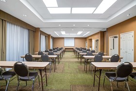 La Quinta Inn & Suites by Wyndham Kingsport TriCities Airpt