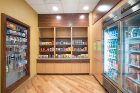 La Quinta Inn & Suites by Wyndham Kingsport TriCities Airpt