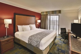 La Quinta Inn & Suites by Wyndham Kingsport TriCities Airpt