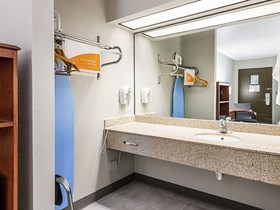 Quality Inn Knoxville