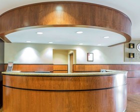 Comfort Suites North