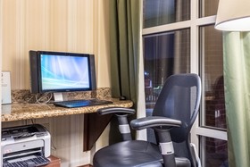 Country Inn & Suites by Radisson, Knoxville at Cedar Bluff, TN