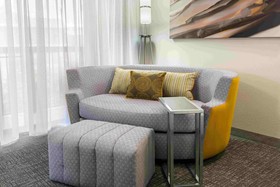 Courtyard Knoxville Cedar Bluff