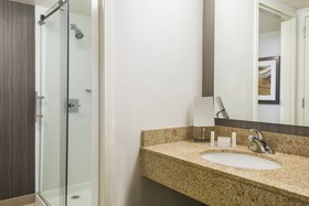 Courtyard Knoxville Cedar Bluff
