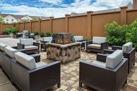 Courtyard Knoxville Cedar Bluff