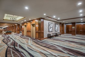 Crowne Plaza Knoxville Downtown University