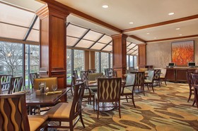 Crowne Plaza Knoxville Downtown University