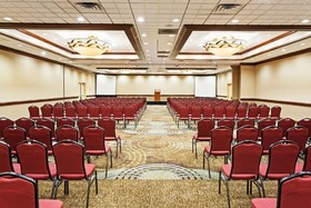 Crowne Plaza Knoxville Downtown University