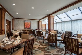 Crowne Plaza Knoxville Downtown University