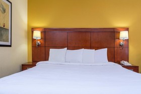 Days Inn by Wyndham Knoxville East